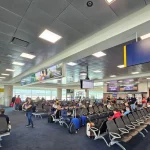 Red que operaba en Tungurahua y Guayas cobraba hasta USD 10.000 para suplantar identidades y facilitar viajes a Europa y Estados Unidos