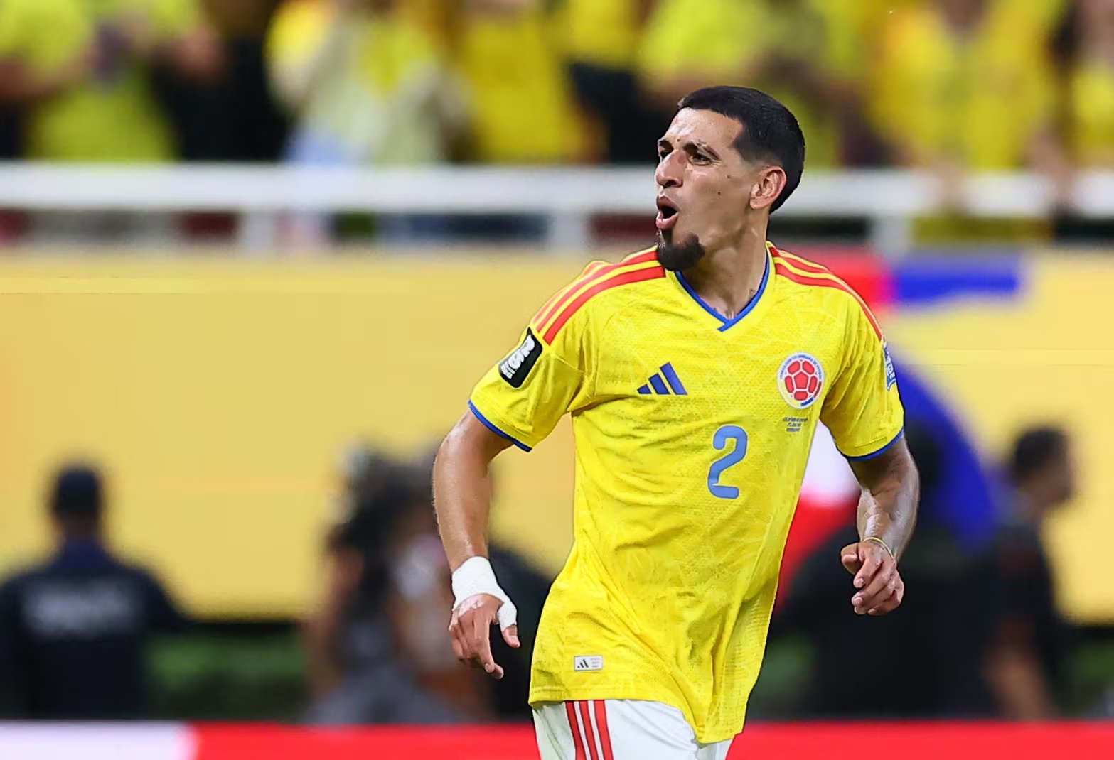 Daniel Muñoz demostró todo su talento en la fase de grupos y es figura de la Selección Colombia - crédito Eloisa Sánchez/REUTERS