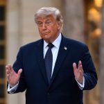 Trump exige a gasolineras bajar precios «inmediatamente»