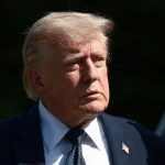 Trump rechaza versión de pago millonario a Irán y habla de «noticias falsas»
