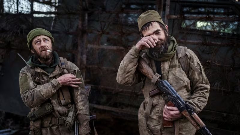Militares de la 93.ª Brigada Mecanizada Separada Kholodnyi Yar de las Fuerzas Armadas de Ucrania (REUTERS/Serhii Korovainyi)