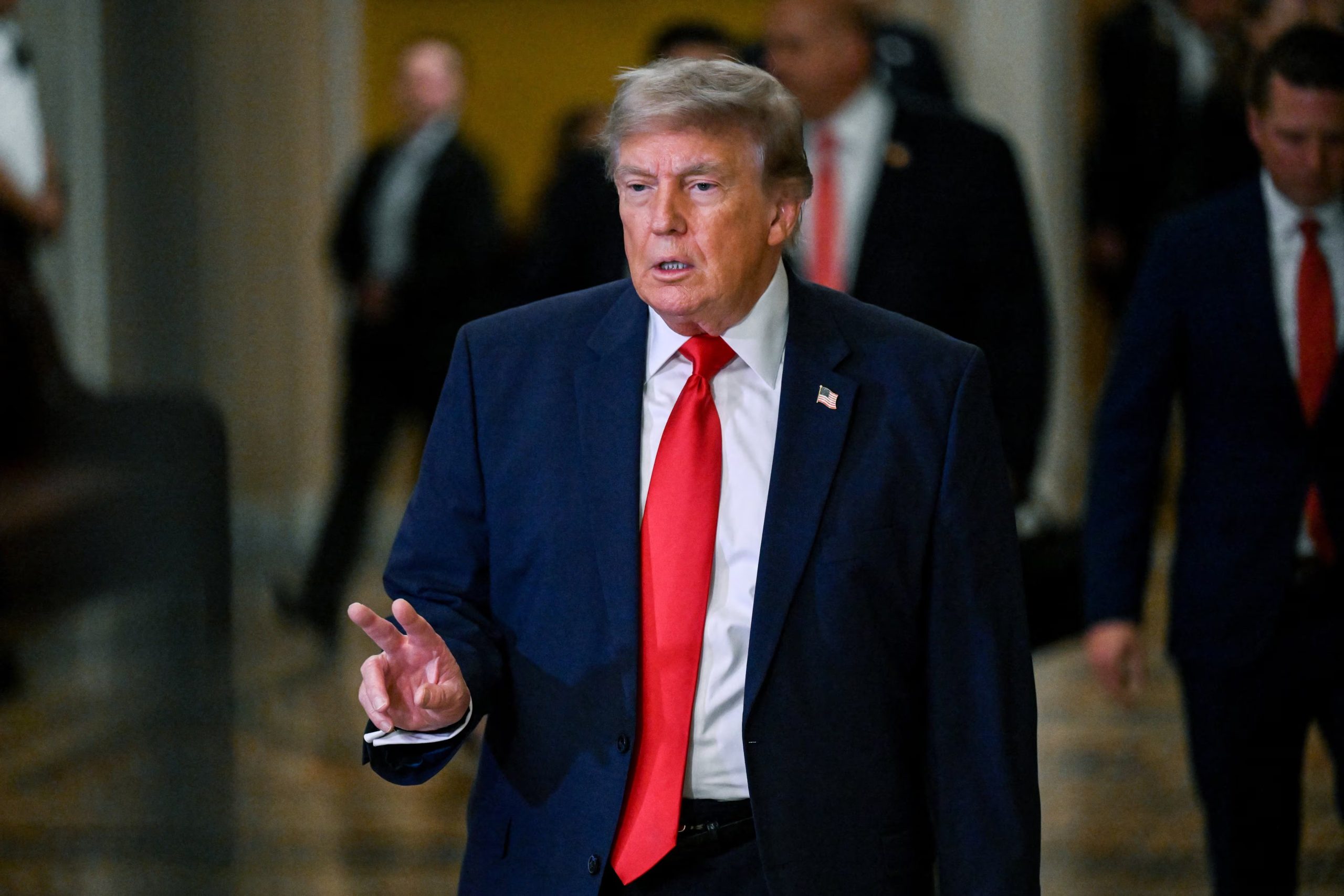 La administración de Trump proponía que la inscripción para votar en comicios federales se hiciera con prueba presencial de ciudadanía, como pasaporte o acta de nacimiento (REUTERS/Annabelle Gordon).