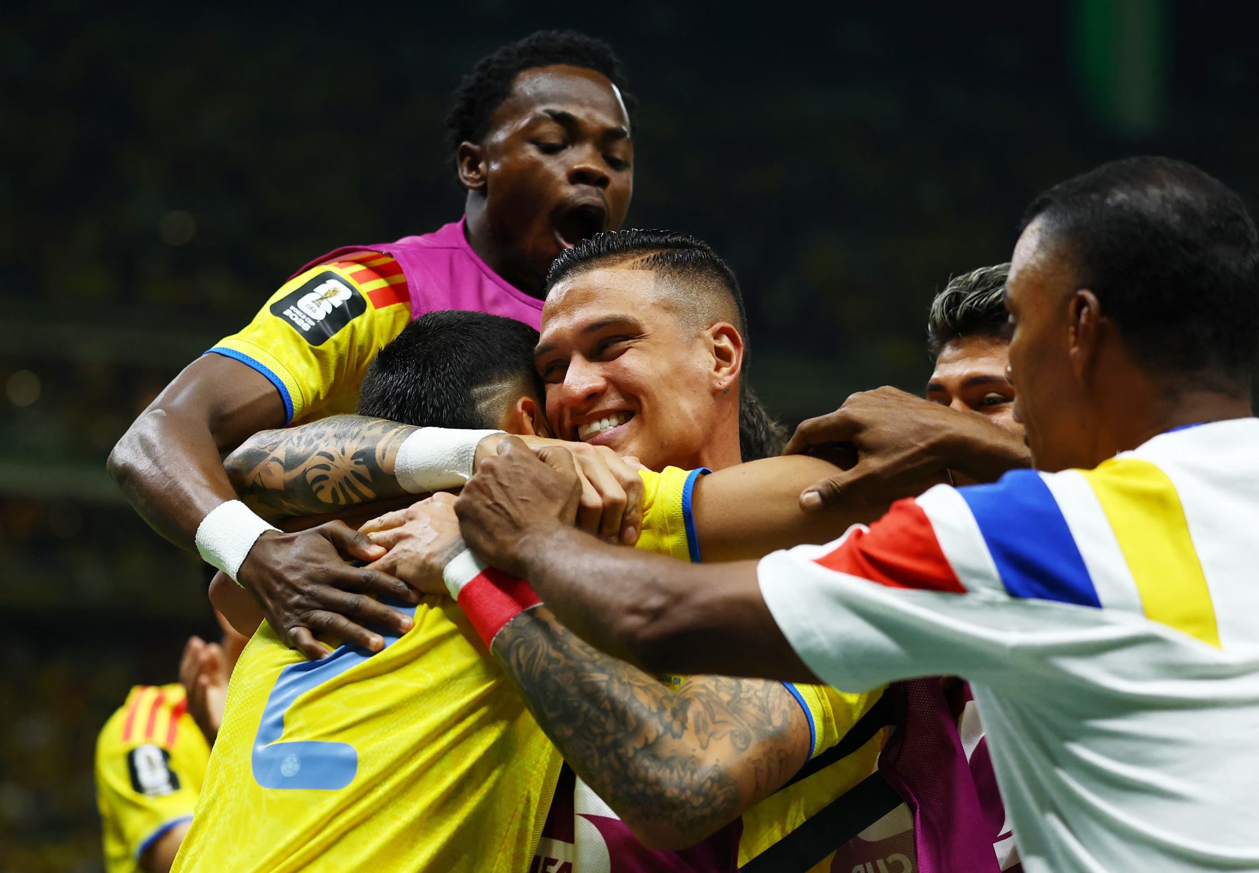 Celebración del gol de Colombia REUTERS/Daniel Becerril