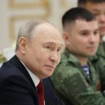 Putin ordena escalada bélica en Ucrania y reporta 700.000 soldados rusos