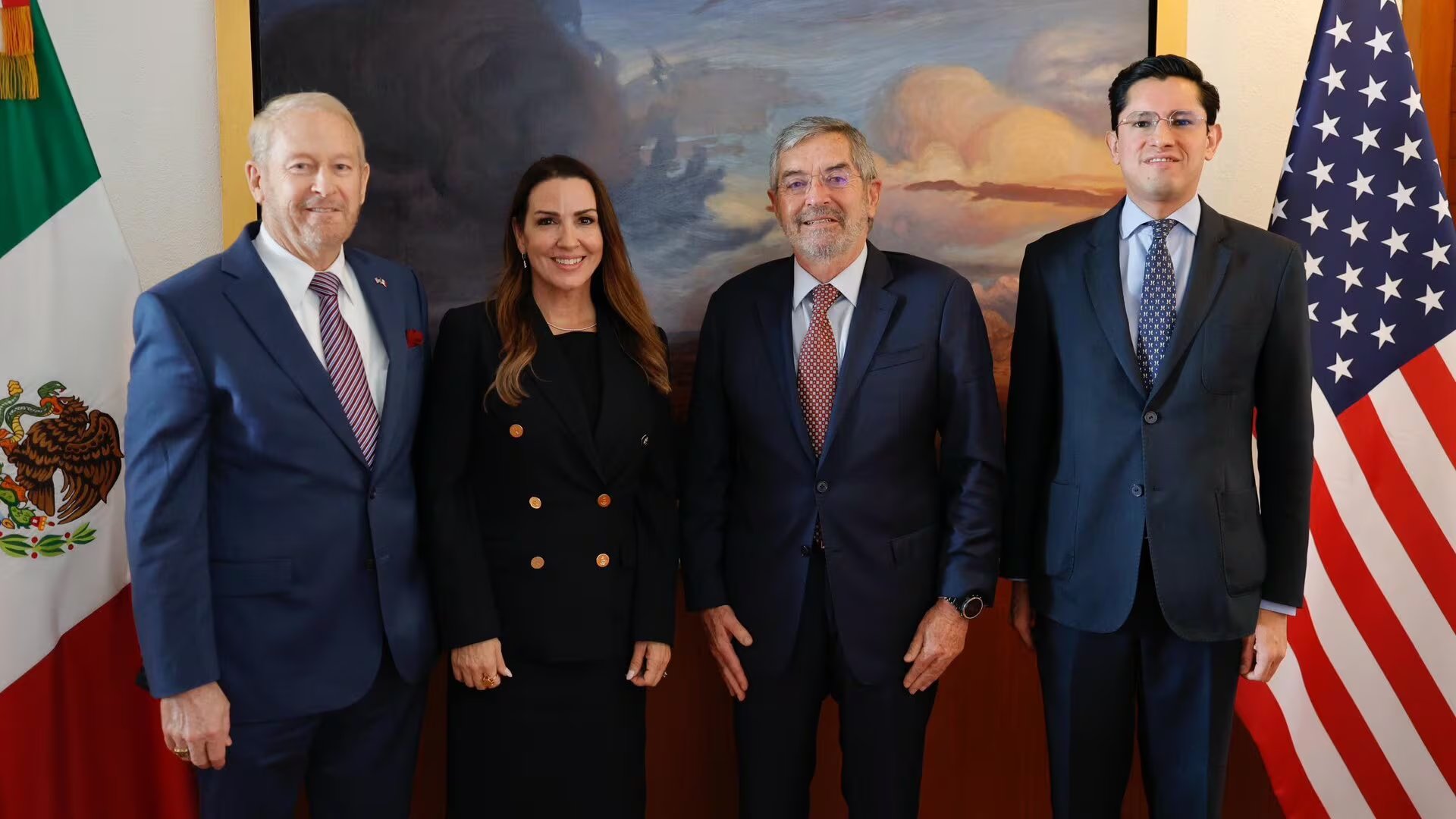 El canciller Juan Ramón de la Fuente y Sara Carter fortalecen la cooperación entre México y Estados Unidos en materia de salud pública y combate a las drogas. Crédito: X/@SRE_mx