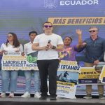 El gobierno de Daniel Noboa entrega bonos y herramientas para fortalecer la economía de pescadores en Esmeraldas