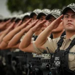 Gobierno reduce puntaje mínimo para ingresar a la Policía Nacional en casos excepcionales