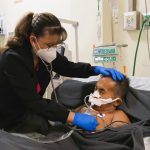 Gobierno del Presidente Noboa garantiza rehabilitación pulmonar gratuita a más de 100 pacientes en Santa Elena