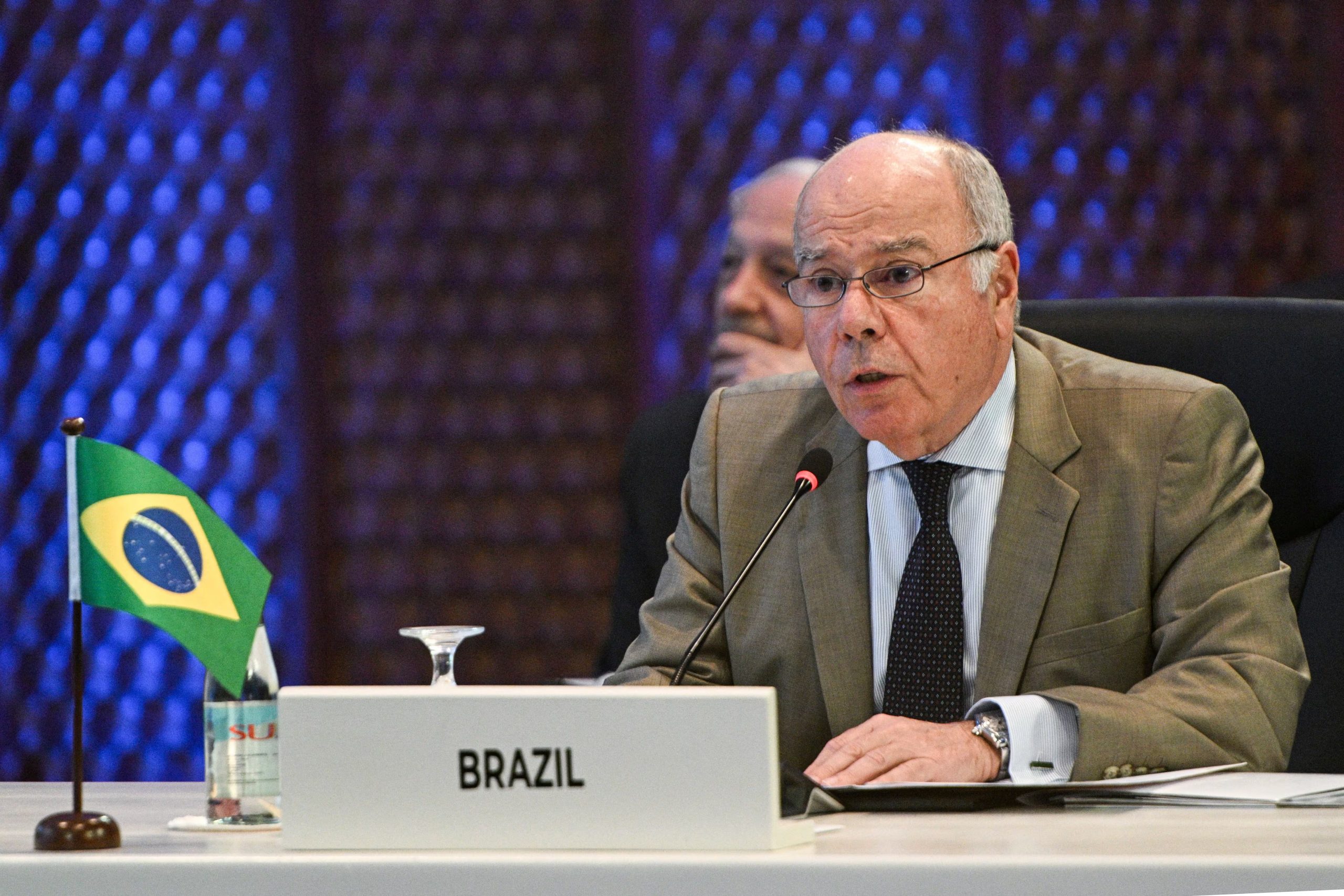 El ministro de Relaciones Exteriores de Brasil, Mauro Vieira, ofrece una declaración durante la Reunión Trilateral de la Asociación de Naciones del Sudeste Asiático (ASEAN) con Brasil, al margen de la Reunión de Ministros de Relaciones Exteriores de la ASEAN en la ciudad de Pasay, Filipinas, el 22 de julio de 2026 (Reuters)