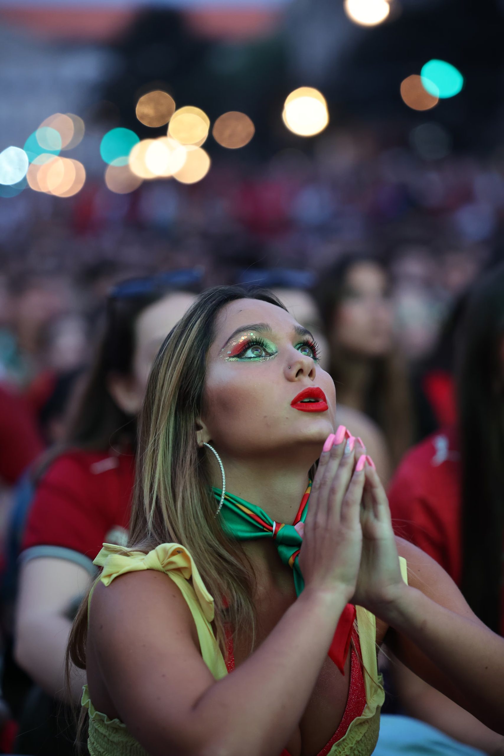 Oraciones y plegarias se elevaron en la ciudad de Porto, Portugal, en la parte final del partido ante España en el que fueron eliminados los portugueses con un gol de último minuto. (Infobae Centroamérica/ EFE/EPA/ESTELA SILVA)
