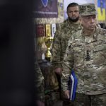 Sirski asegura que deja un Ejército ofensivo tras ser destituido por Zelenski