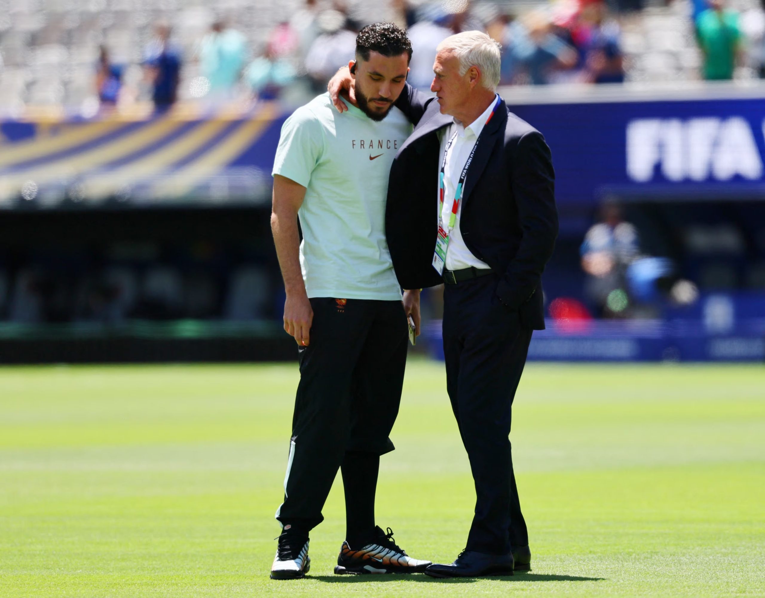 El cuerpo técnico francés no le guarda rencor al jugador, la reacción fue leída como frustración hacia sí mismo (Reuters/Caean Couto)