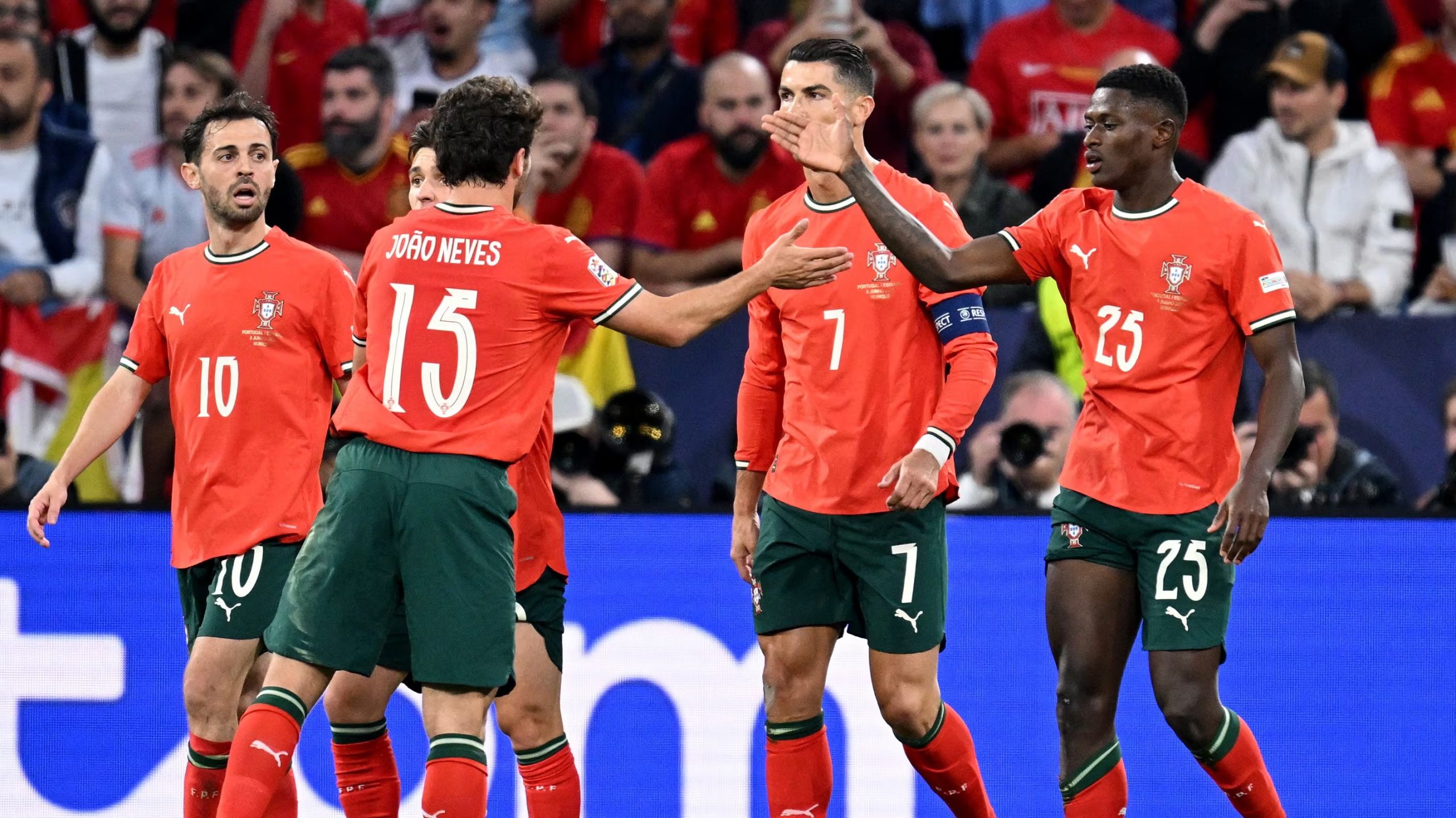 Los jugadores de la selección portuguesa (REUTERS/Angelika Warmuth)