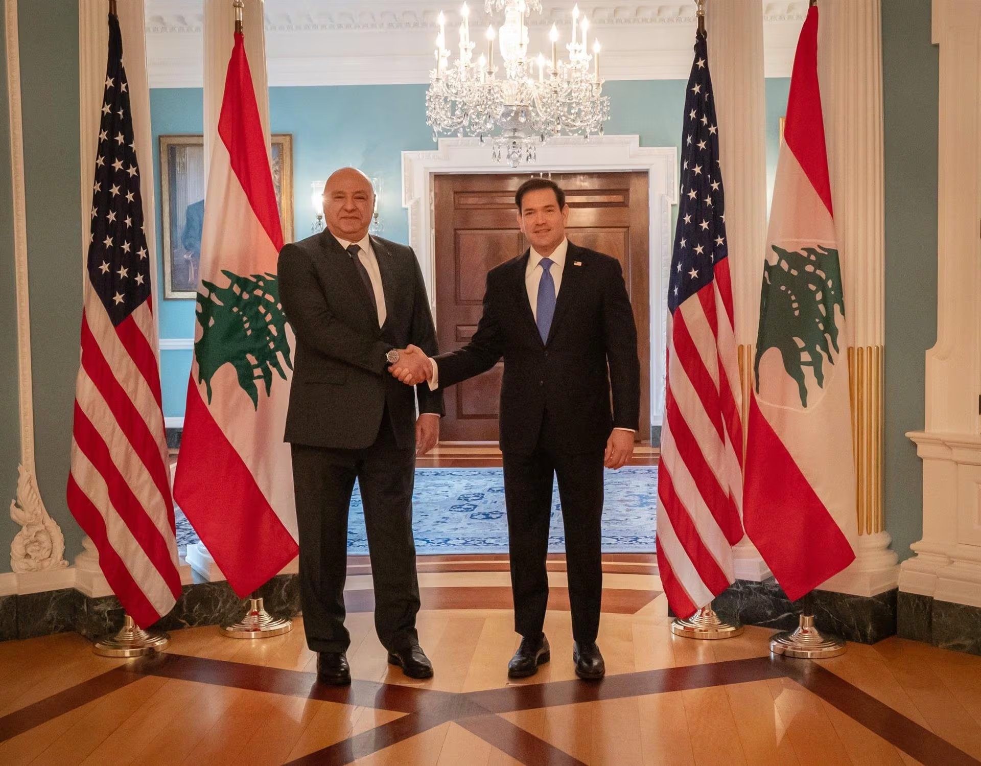 El secretario de Estado, Marco Rubio, recibe al presidente libanés Joseph Aoun en Washington. (EP)