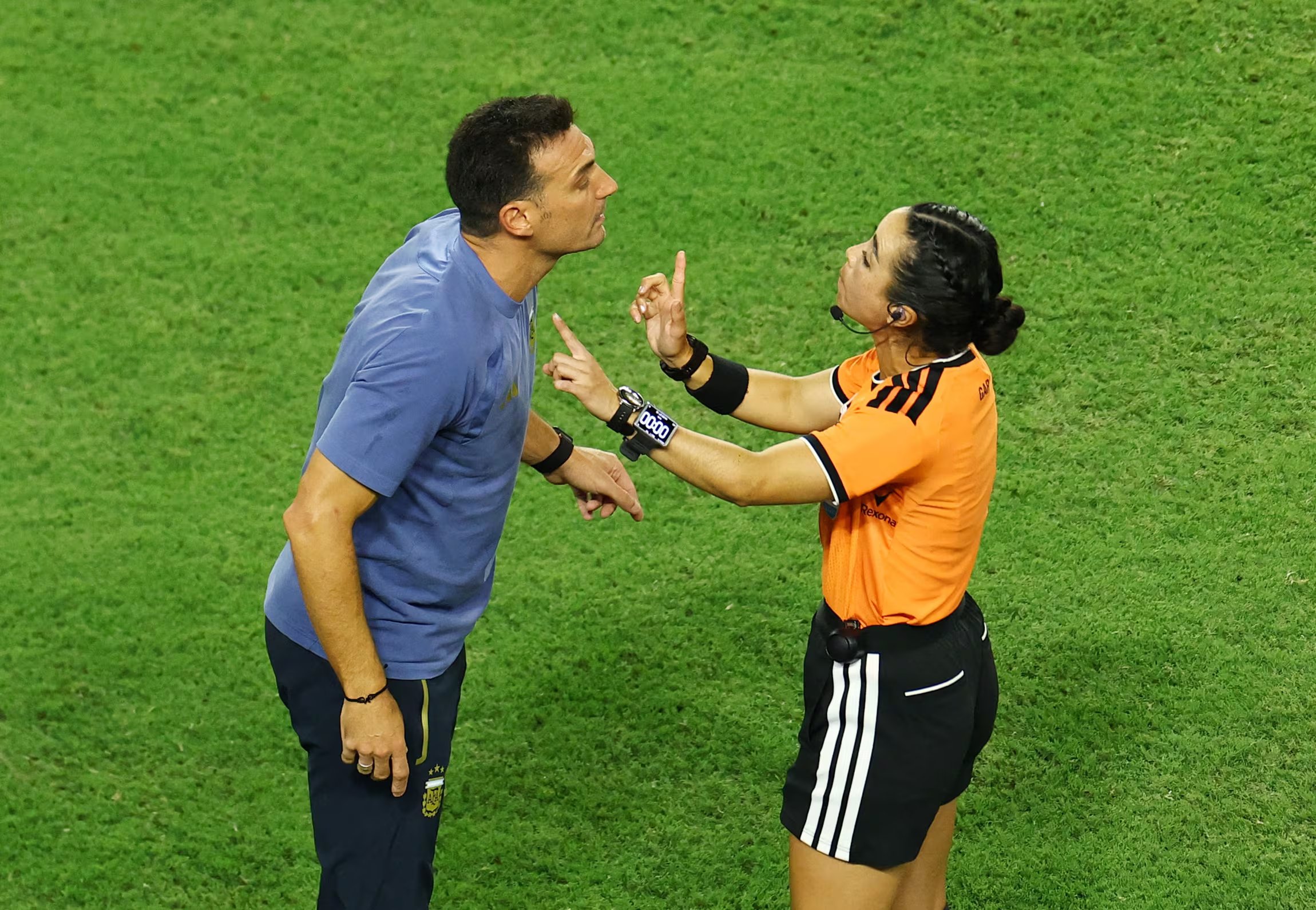 Scaloni fue contundente contra las redes sociales y remarcó que 
