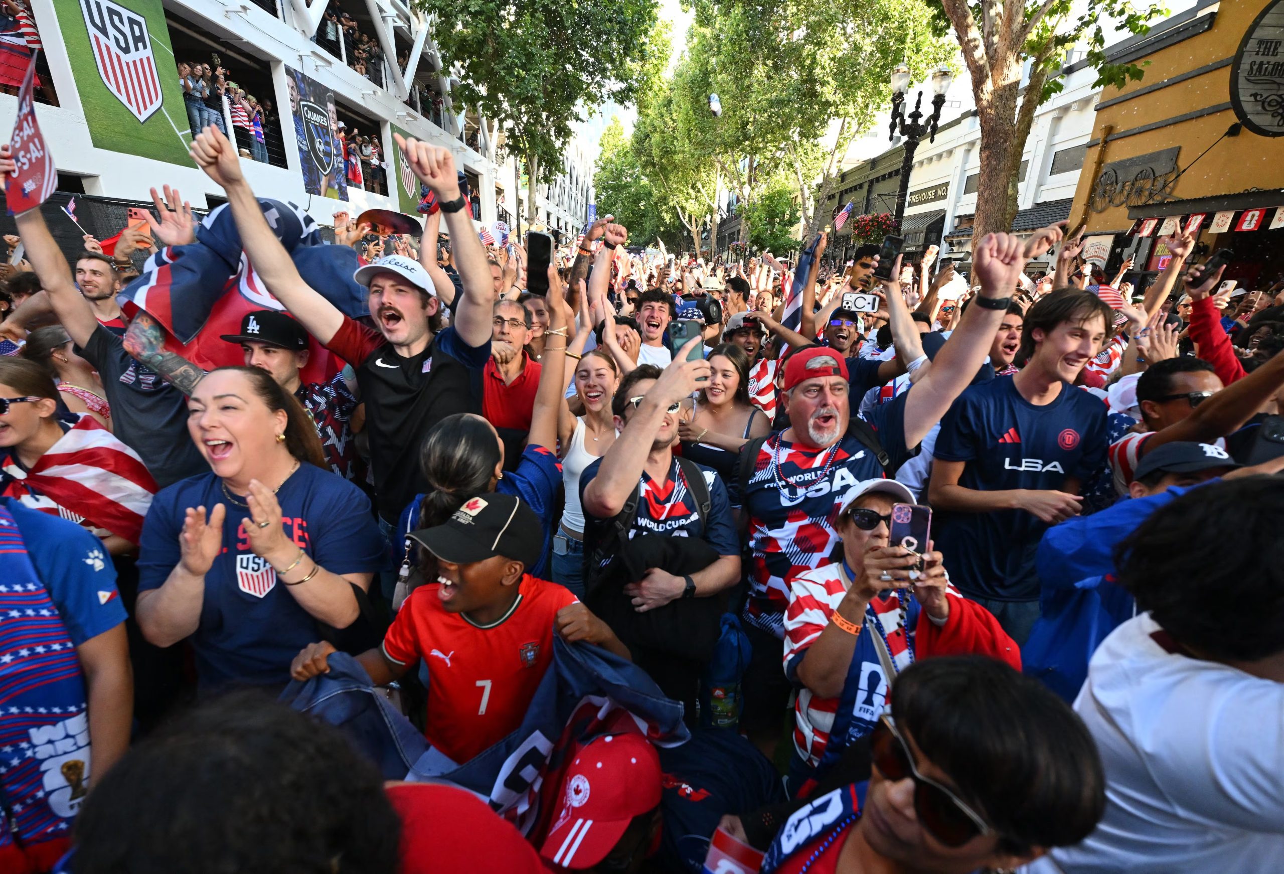 La selección de Estados Unidos avanzó a los octavos de final del Mundial tras vencer a Bosnia y Herzegovina y enfrentará a Bélgica el 6 de julio de 2026 (IMAGN IMAGES via Reuters/Robert Edwards)