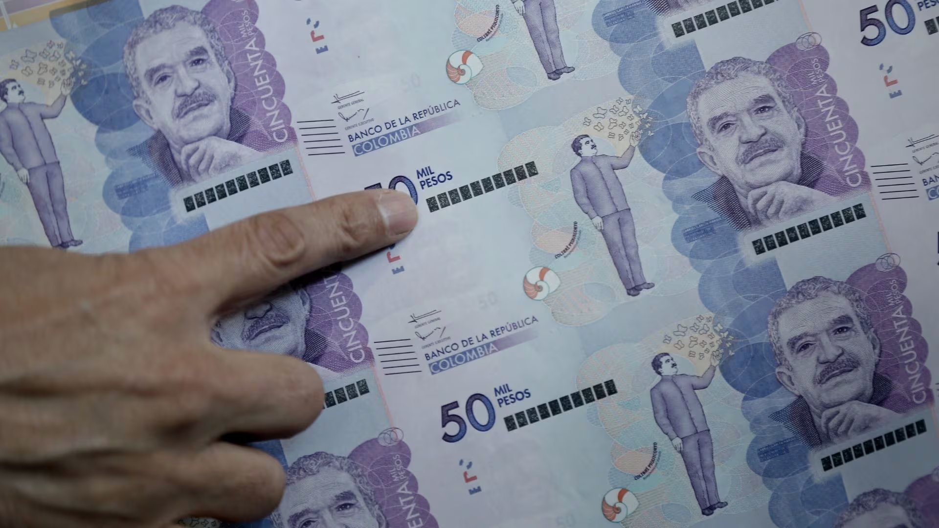 La modificación que hizo el Gobierno Petro a la regla fiscal generó que las agencias rebajaran la calificación crediticia de Colombia - crédito Colprensa