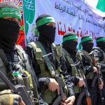 Hamas y mediadores acercan posturas sobre armas; Israel exige desarme total