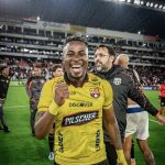 ES UN RIVAL DIRECTO – Bryan Carabali y lo crucial que será el duelo entre Barcelona y Católica