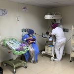 Gemelos superan 73 días de lucha gracias a la atención oportuna del servicio de neonatología en el Hospital de Cuenca
