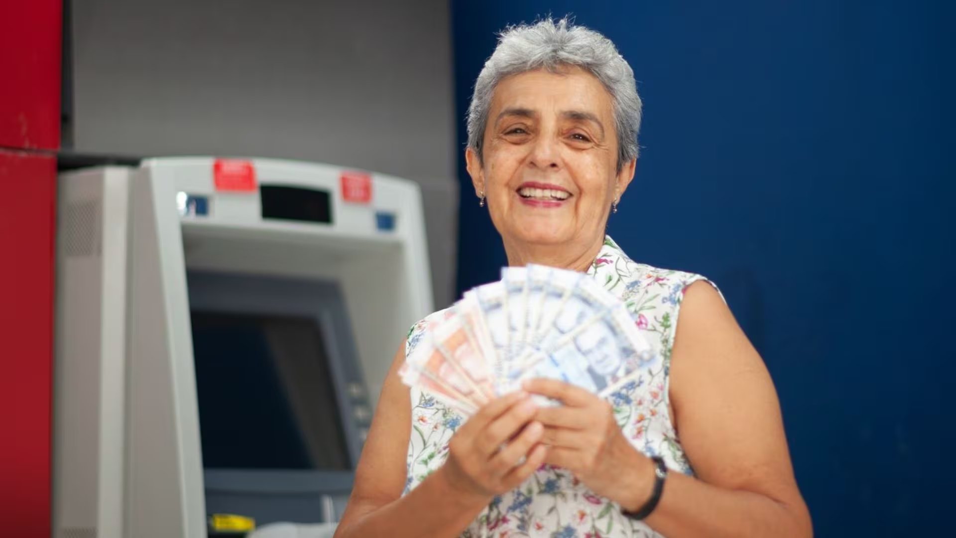 Si tienes 20 años de aportes, recibirás dos pensiones ONP más al año. - Crédito Andina
