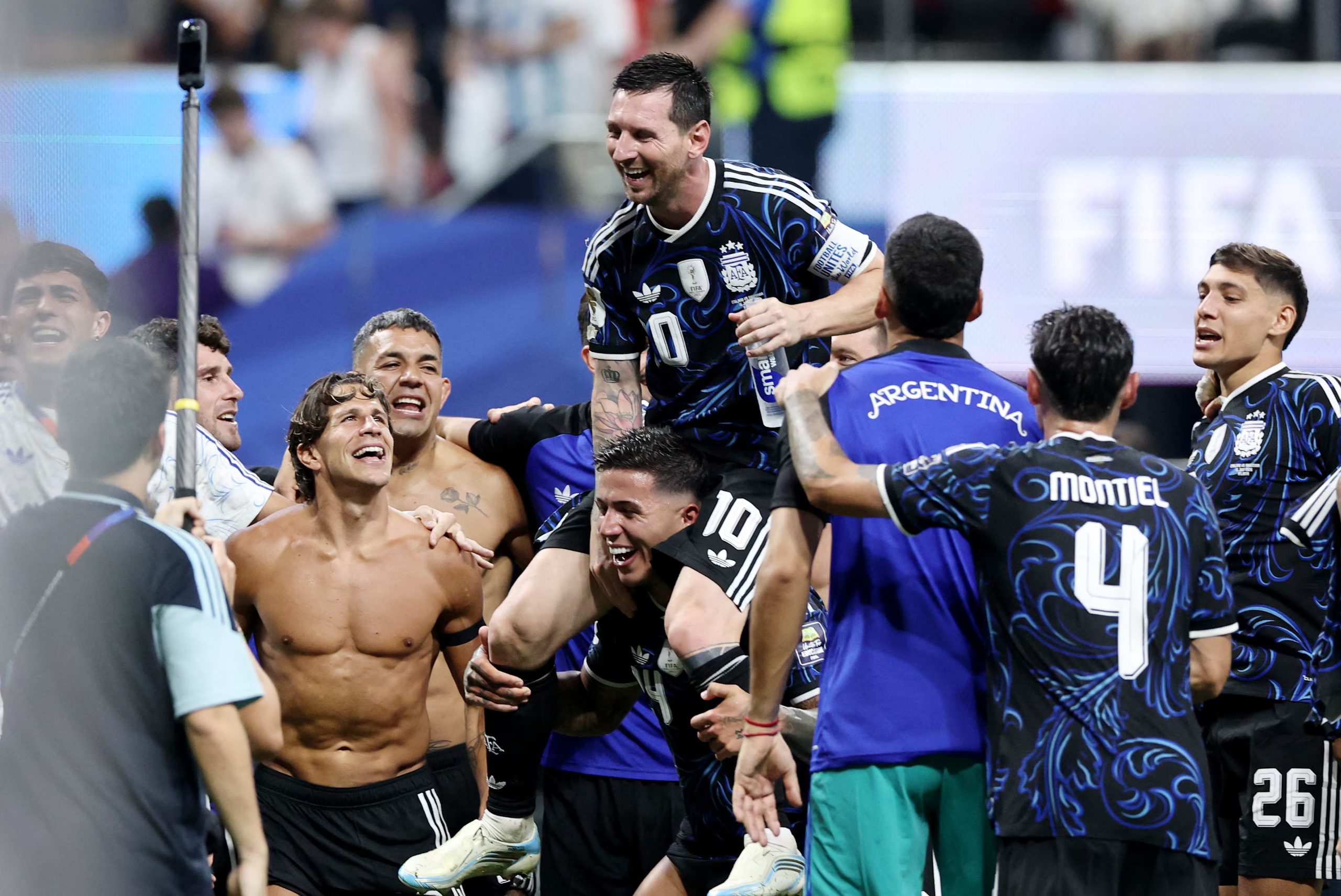 Keylor Navas considera que Lionel Messi siempre marca diferencia y podría colocar nuevamente a Argentina como campeona de la Copa del Mundo. REUTERS/Amanda Perobelli