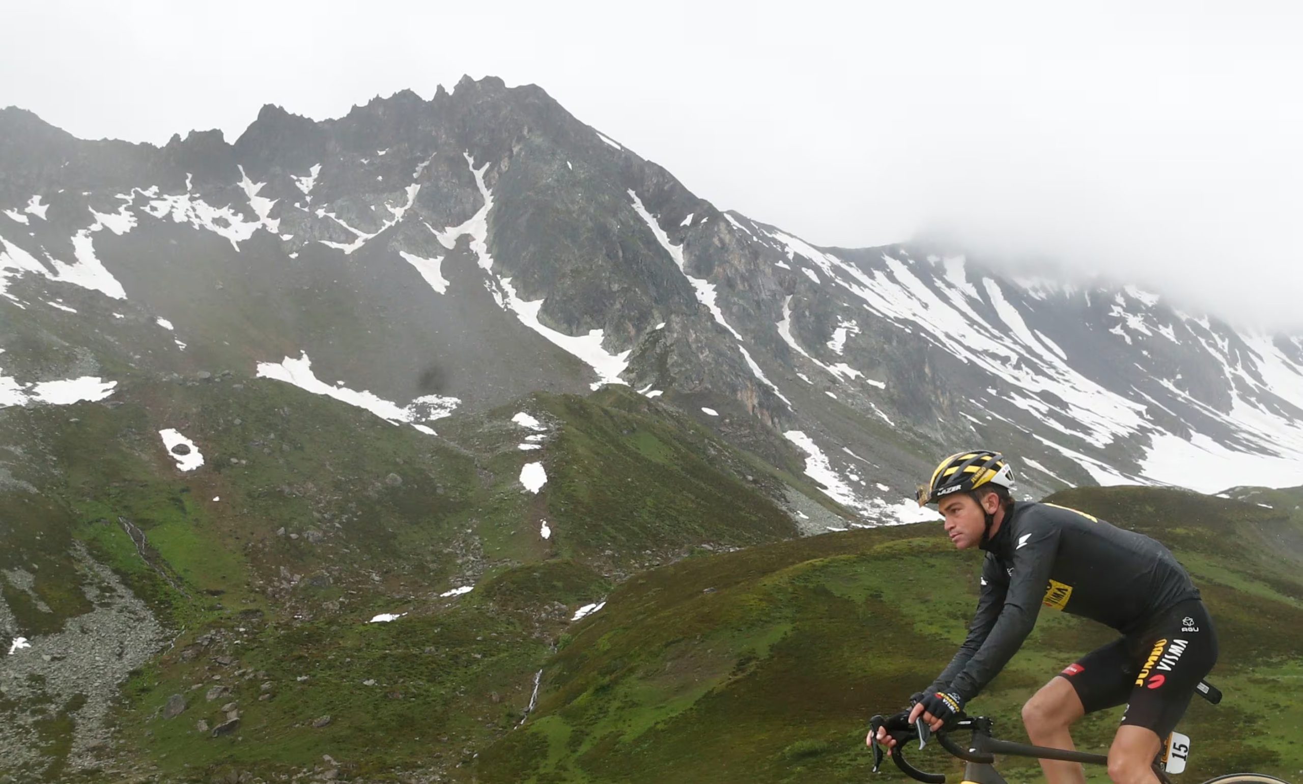En las montañas Tignes de Francia se pueden hacer diferentes actividades. REUTERS/Stephane Mahe