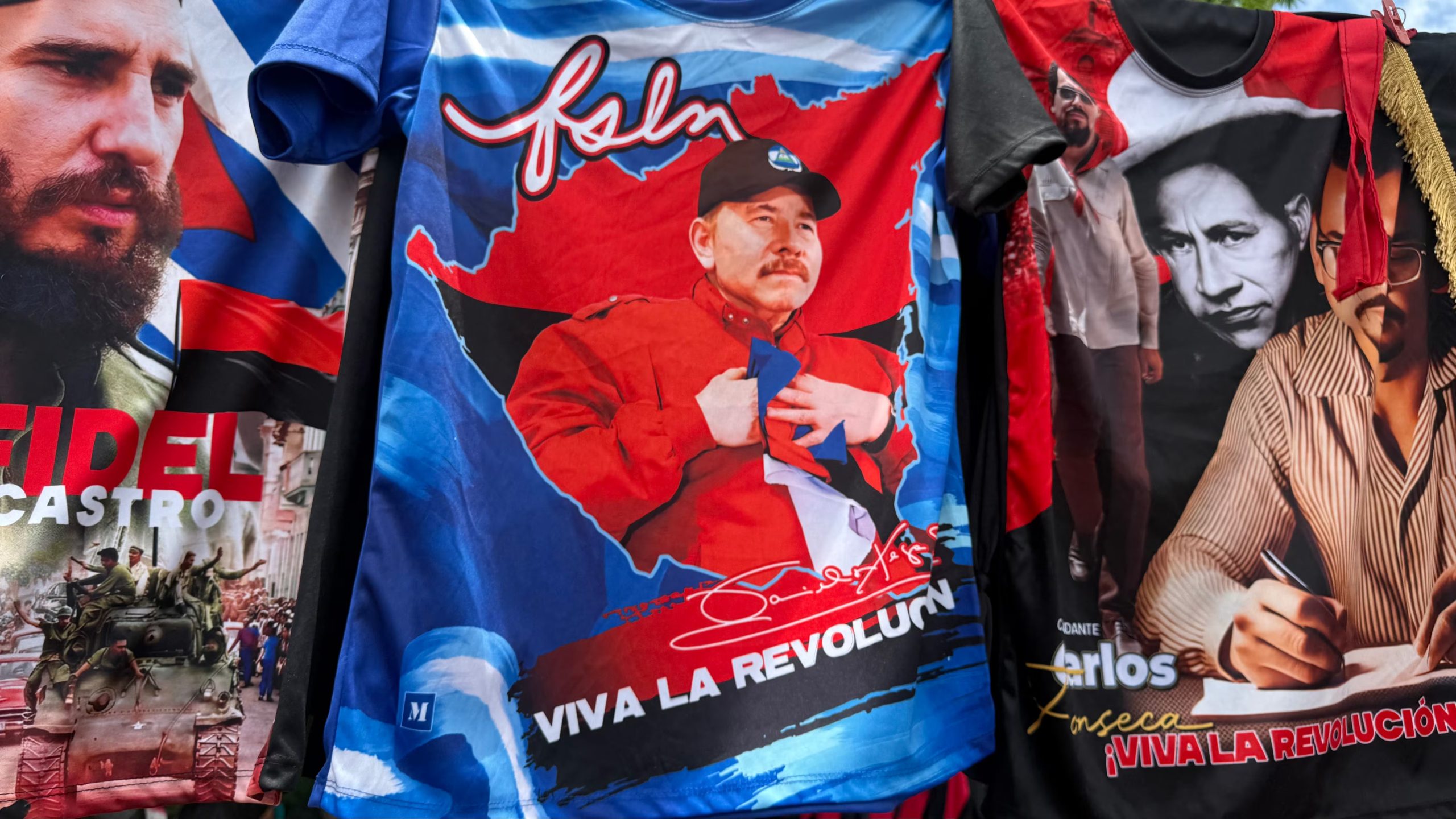 Fotografía que muestra una camiseta con la imagen estampada del presidente de Nicaragua, Daniel Ortega, durante la celebración del 47 aniversario de la revolución que derrocó por la vía armada a la dictadura de Anastasio Somoza Debayle, este 19 de julio de 2026, en Managua (Nicaragua). EFE/ STR
