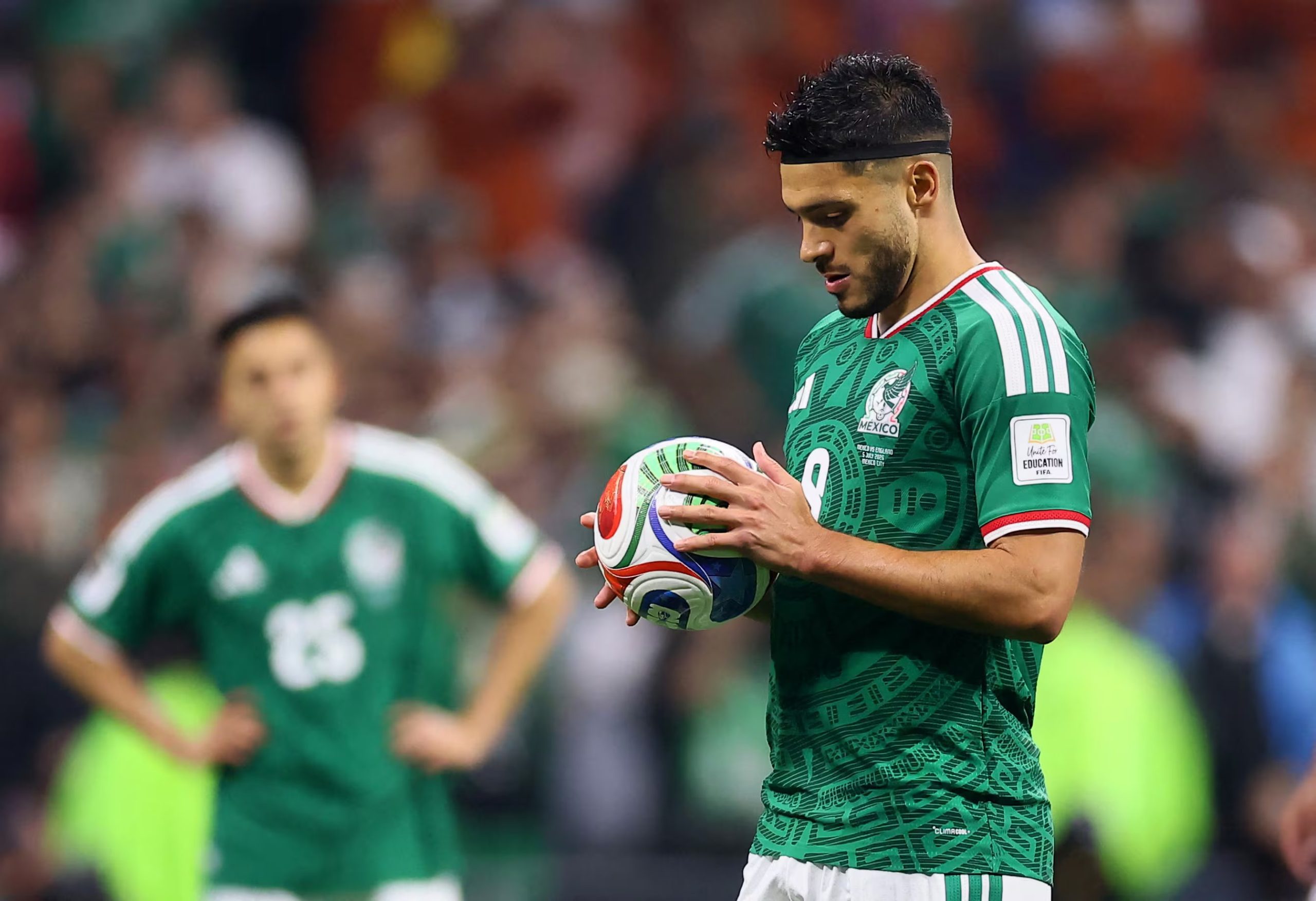 Soccer Football - FIFA World Cup 2026 - Round of 16 - Mexico v England - Estadio Azteca, Mexico City, Mexico - July 5, 2026 Mexico's Raul Jimenez ahead of taking a penalty REUTERS/Eloisa Sanchez