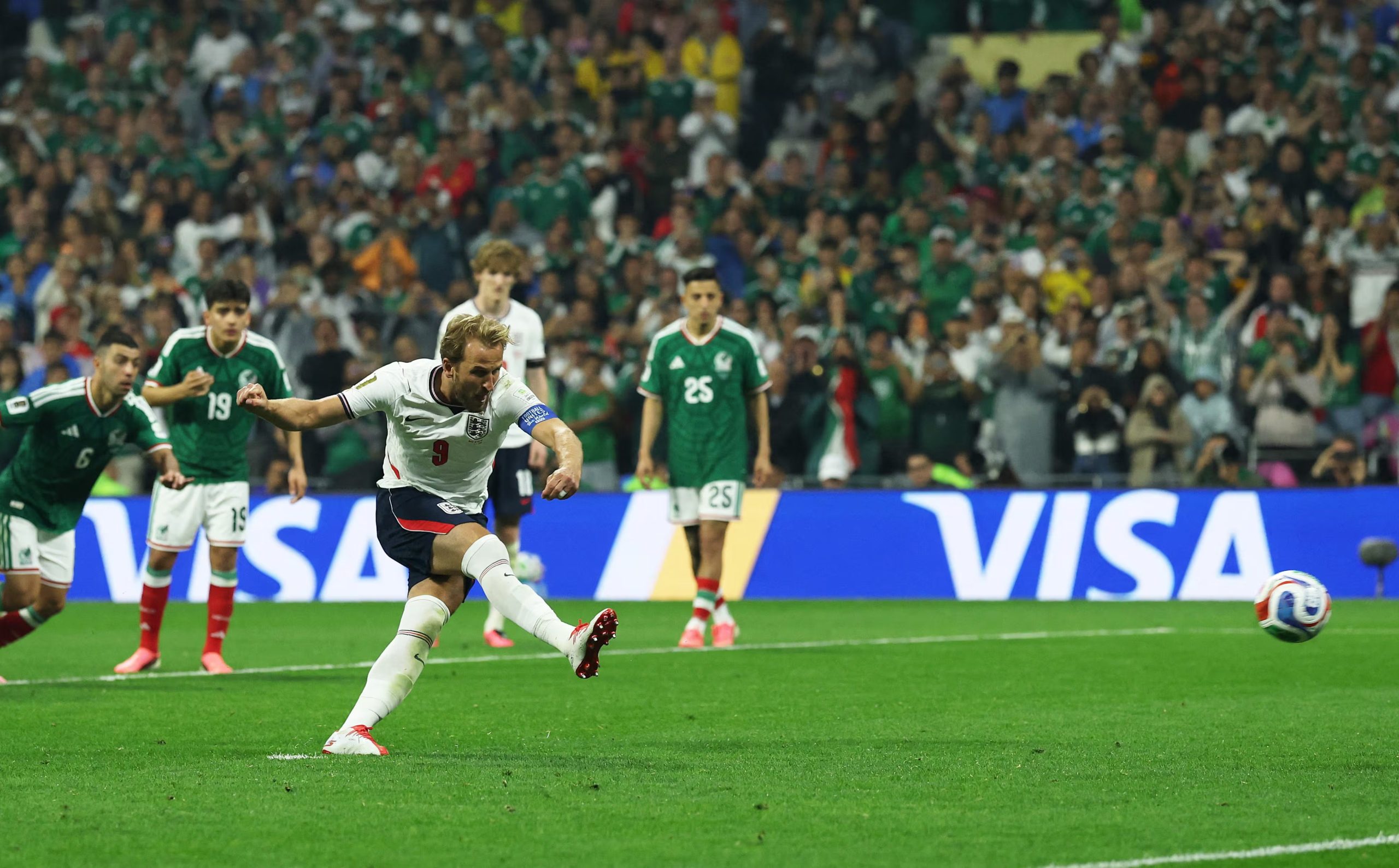 Soccer Football - FIFA World Cup 2026 - Round of 16 - Mexico v England - Estadio Azteca, Mexico City, Mexico - July 5, 2026 England's Harry Kane scores their third goal from the penalty spot REUTERS/Paul Childs
