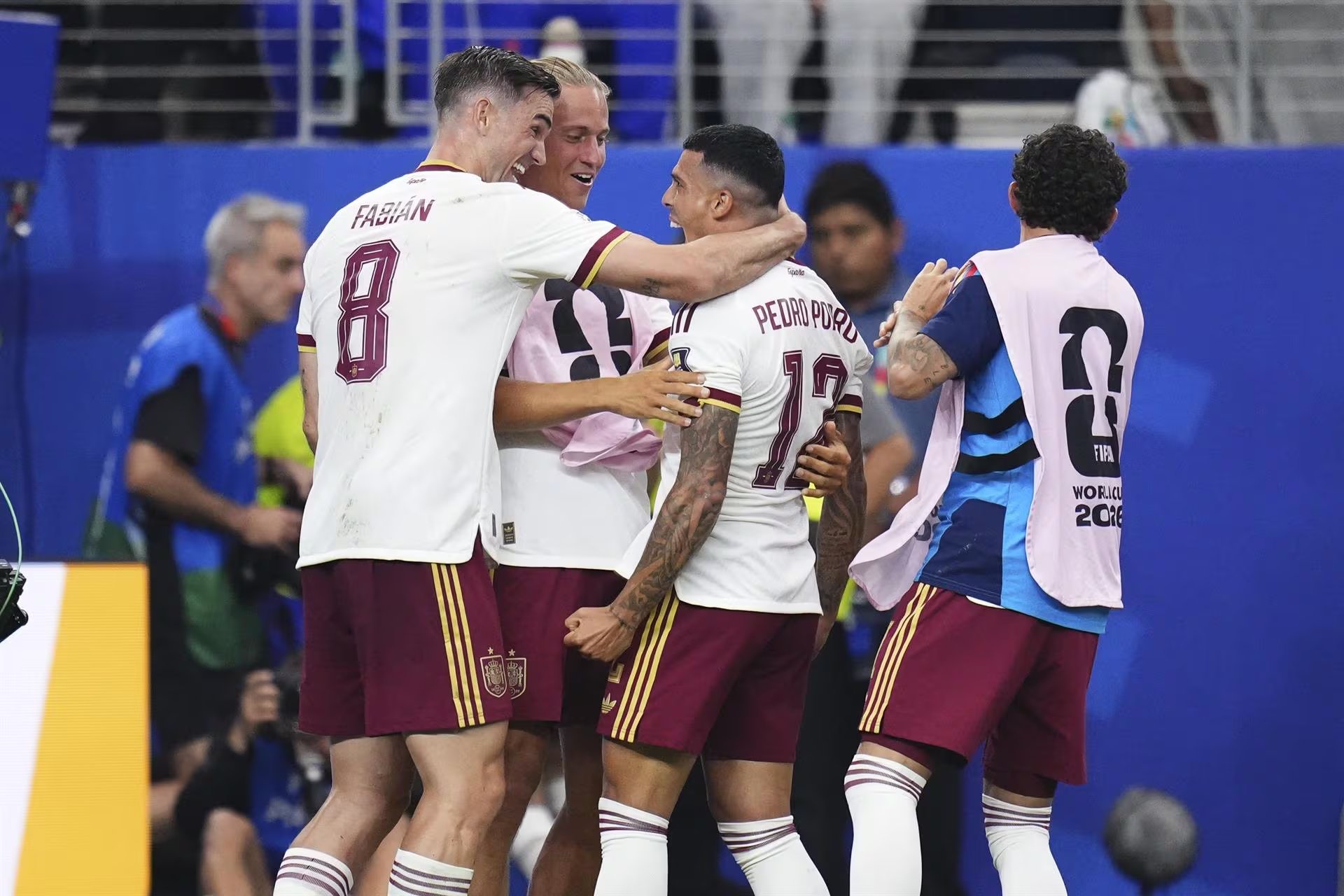 Jugadores de la selección española celebrando un gol. (Europa Press)