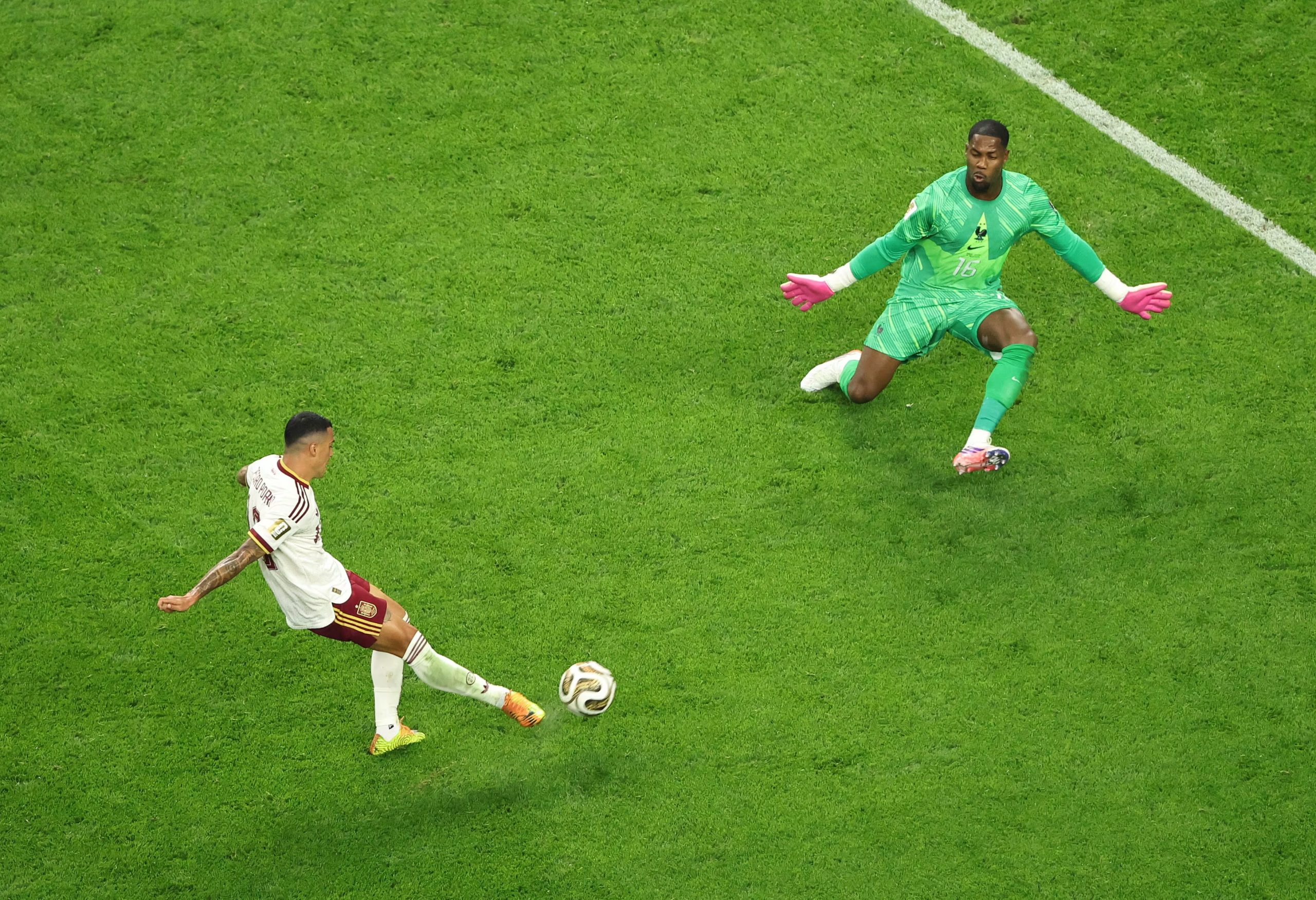 Soccer Football - FIFA World Cup 2026 - Semi Final - France v Spain - Dallas Stadium, Arlington, Texas, U.S. - July 14, 2026 Spain's Pedro Porro scores their second goal past France's Mike Maignan IMAGN IMAGES via Reuters/Tim Heitman