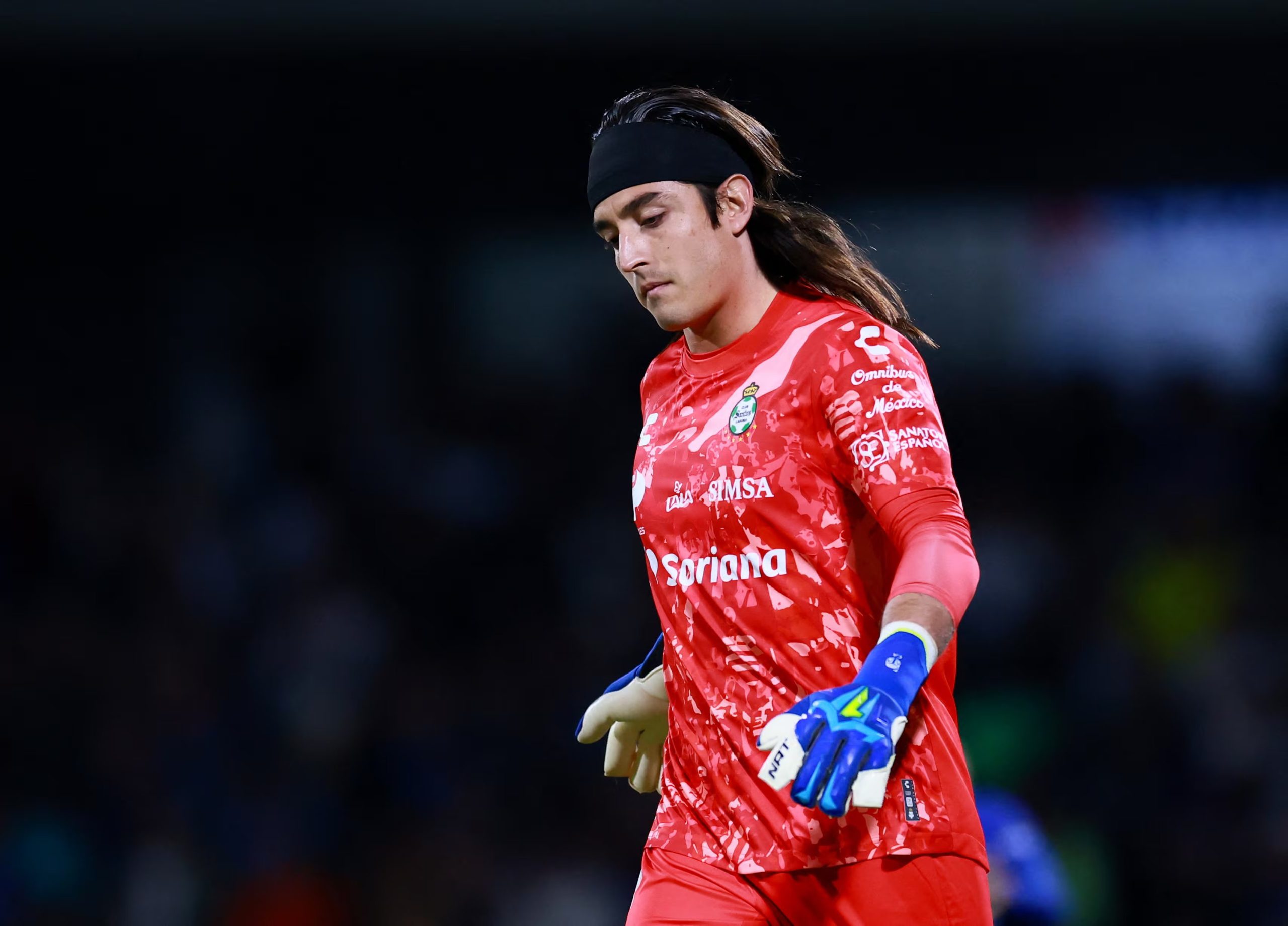 Soccer Football - Liga MX - Pumas UNAM v Santos Laguna - Estadio Olimpico Universitario, Mexico City, Mexico - January 30, 2026 Santos Laguna's Carlos Acevedo looks dejected after conceding a third goal REUTERS/Eloisa Sanchez