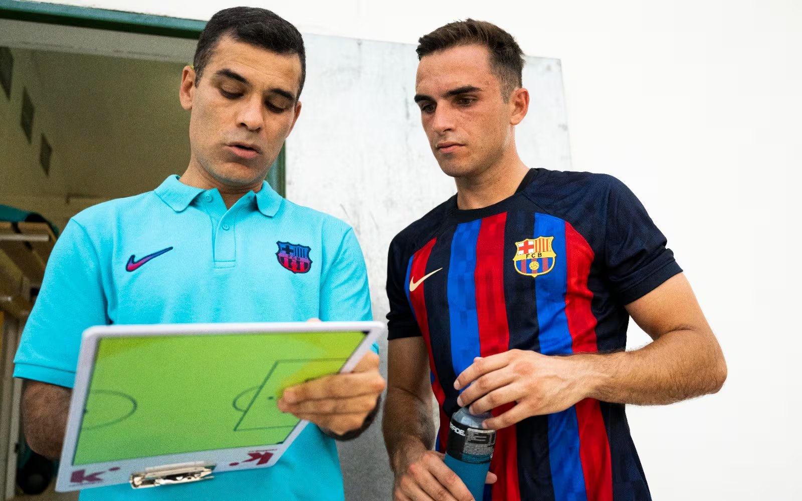 Rafael Márquez, técnico del Barça Atlètic. Foto: @FCBarcelonaB
