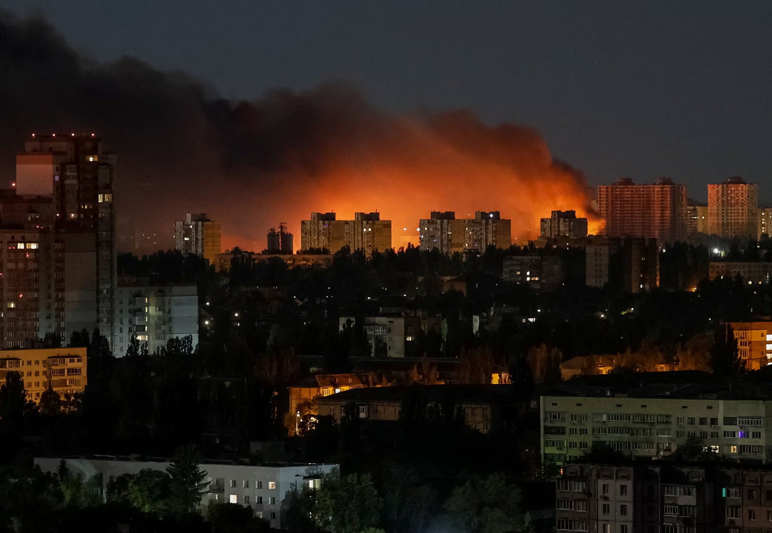 Smoke rises in the city during a Russian missile strike, amid Russia's attack on Ukraine, in Kyiv, Ukraine July 30, 2026. REUTERS/Gleb Garanich