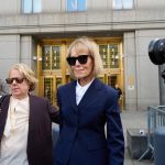 Trump desembolsa millones a escritora Jean Carroll por condena por abuso