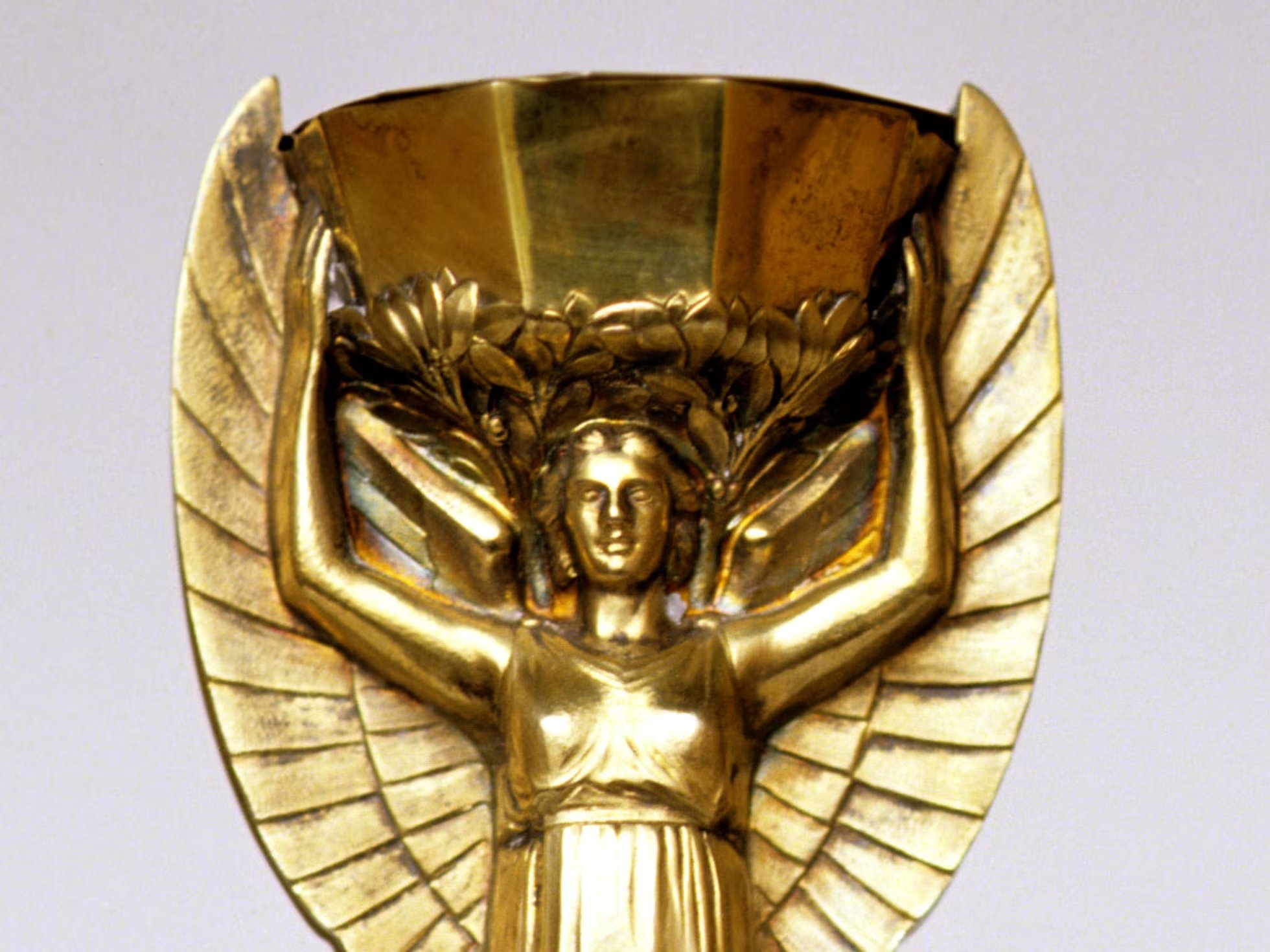 El trofeo Jules Rimet, antecesor de la Copa del Mundo, representaba a Niké y fue la máxima distinción del fútbol mundial entre 1930 y 1970 (Grosby)