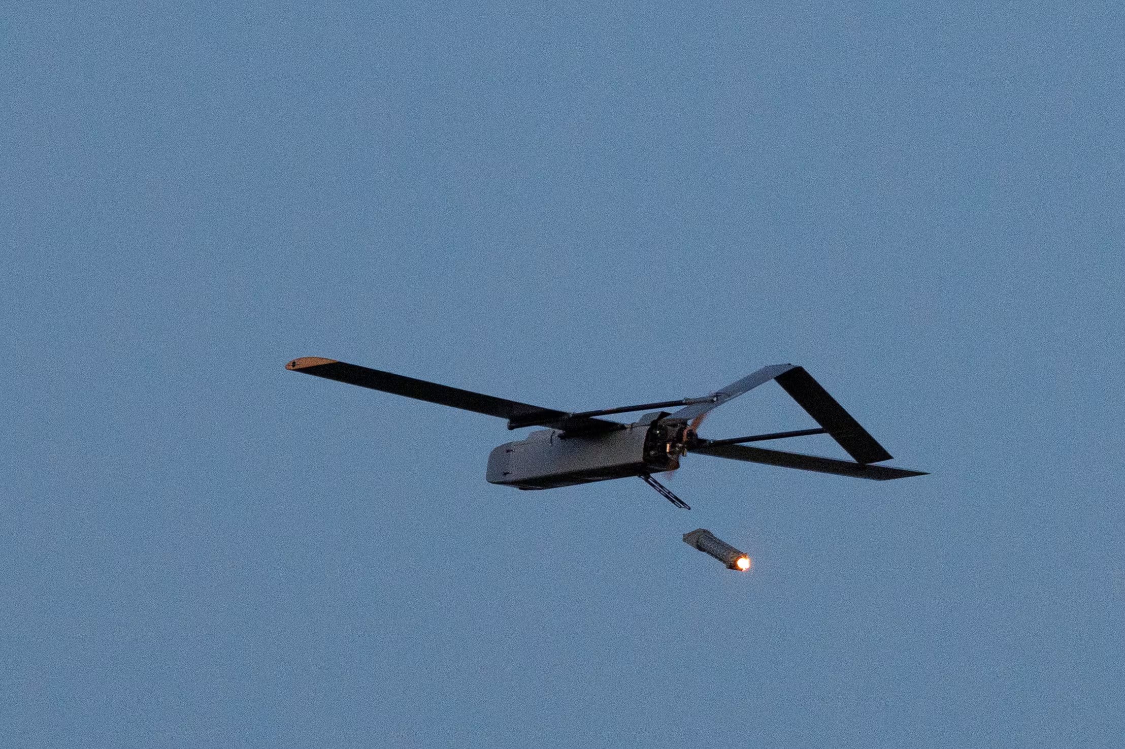 Un dron de ataque en profundidad FP-1 despega para una misión de combate, en medio del ataque de Rusia a Ucrania, en una ubicación no revelada de Ucrania, en 2026 (REUTERS/Valentyn Ogirenko)