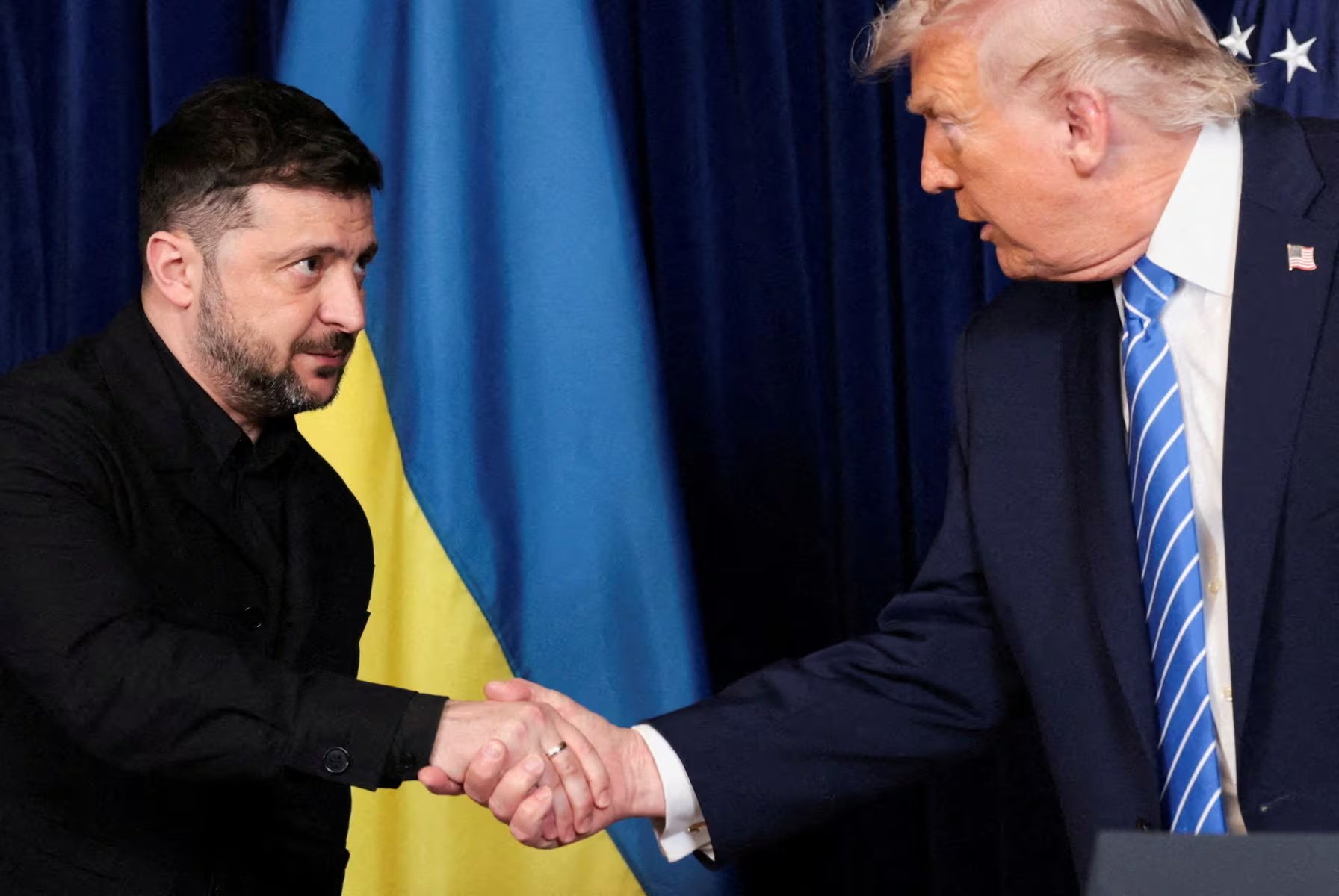 Trump elogió el desempeño del mandatario ucraniano y aseguró que “ha hecho un trabajo increíble” (REUTERS)