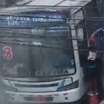 Incendio de bus en Pío Montúfar y Sucre afecta la movilidad en el centro de Guayaquil