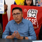 La UNE convoca a movilización nacional el 20 de julio contra las jornadas laborales de los sábados para docentes