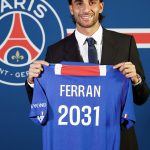 SERÁ COMPAÑERO DEL ECUATORIANO PACHO: Ferran Torres ya es jugador del PSG