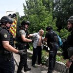 Tres fallecidos y 59 heridos tras ataque con drones rusos en Yitomir