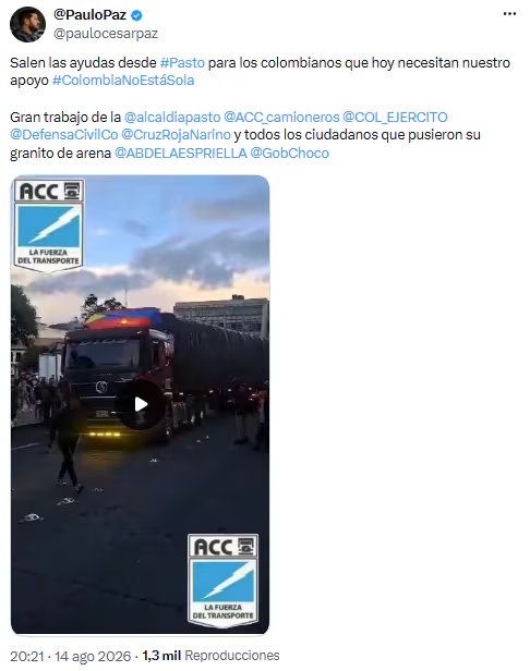 Logística humanitaria bajo amenaza, convoy atacado por grupos armados en Ciudad Bolívar - crédito @P<em>de</em>Polombia/X» class=»aligncenter size-full» src=»https://kchcomunicacion.com/wp-content/uploads/2026/08/Camiones-con-ayuda-humanitaria-sufren-ataque-armad-1.jpg» style=»width:100%; height:auto; margin-bottom: 20px;»/></p>
<p>A pesar de los operativos de búsqueda realizados por la Policía, <strong>no se logró la captura de los responsables</strong>. Los camiones pudieron reanudar su marcha hacia el Chocó, donde los insumos eran vitales para las comunidades castigadas por el sismo.</p>
<p>En la zona del ataque, las fuerzas de seguridad han identificado la presencia de grupos armados ilegales, entre ellos el Clan del Golfo, a través de su subestructura Edwin Román Velásquez Valle, y la banda delincuencial conocida como Carne Rancia.</p>
<p>El episodio evidencia los peligros que enfrentan tanto la logística humanitaria como el personal que participa en misiones de auxilio en regiones donde operan estas organizaciones criminales.</p>
<p>El atentado no solo puso en riesgo la vida de los conductores, <strong>sino que también comprometió la entrega de recursos esenciales a poblaciones vulnerables</strong>. La Policía mantiene patrullajes en el corredor vial y ha reforzado las medidas de seguridad para prevenir nuevos incidentes en estas rutas de asistencia.</p>
<p><img decoding=