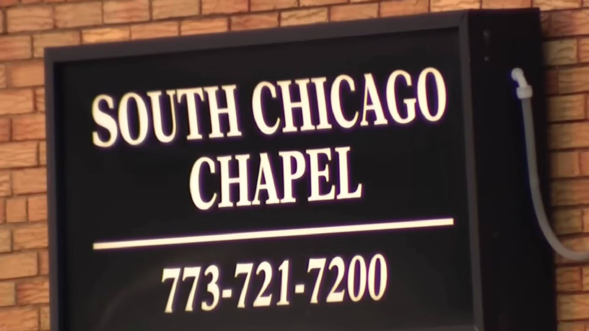 Vecinos de South Chicago Chapel denunciaron durante meses un olor persistente en el Far South Side de Chicago sin medidas visibles (CBS)