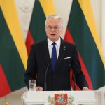 Lituania apoya a Ucrania y condena ataque que dañó su embajada