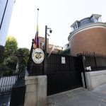 Aeropuertos colombianos reabren con restricciones tras el sismo