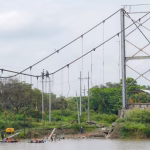Prefectura de Guayas notifica sobre falta de conclusión de tareas de desmontaje del puente Gonzalo Icaza de Daule