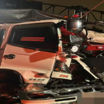 Camión cargado con bloques de cemento protagoniza siniestro de tránsito en la vía Perimetral y genera congestión vehicular