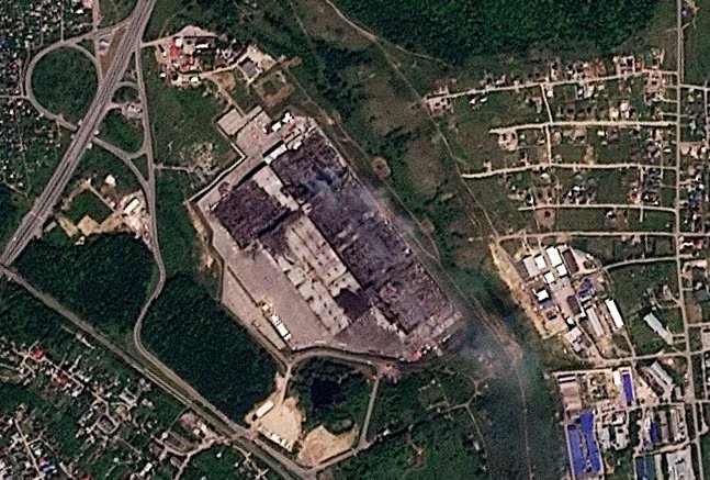 Una imagen satelital muestra una instalación de Wildberries dañada tras un ataque con drones ucranianos en Novosemeykino, región de Samara, Rusia, el 4 de agosto de 2026 (2026 Planet Labs PBC/Imagen cedida vía REUTERS)